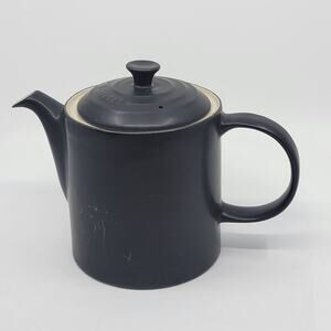 Le Creuset Stoneware Grand Teapot Matte Black 1.3L
